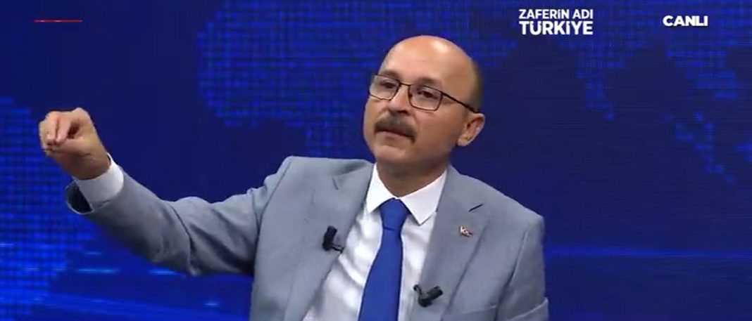 Türk bilim hayatının geleceği için akademik zam yapılmalıdır.