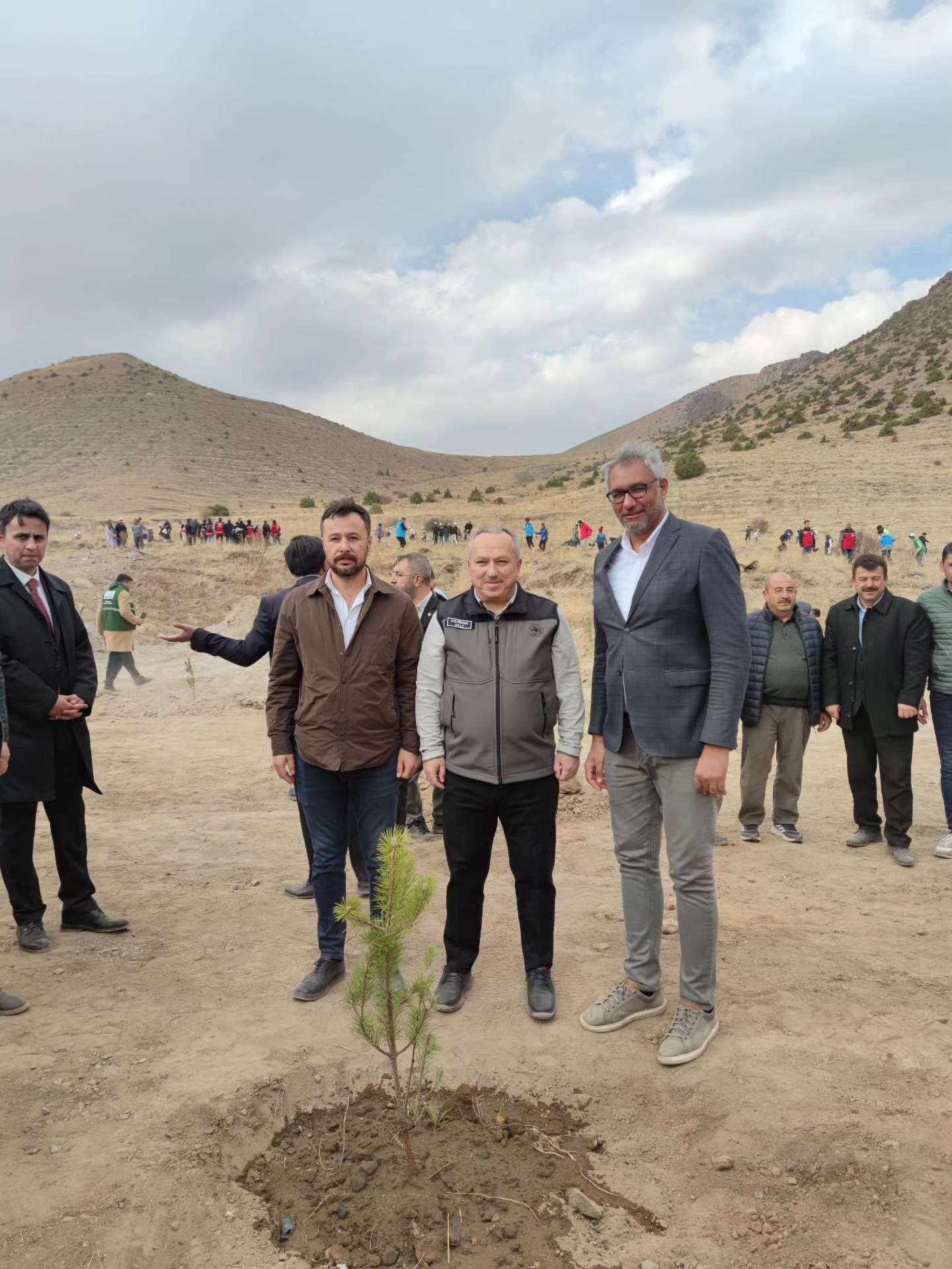 Yeşil Vatanımızı Yeni Fidanlarla Buluşturuyoruz