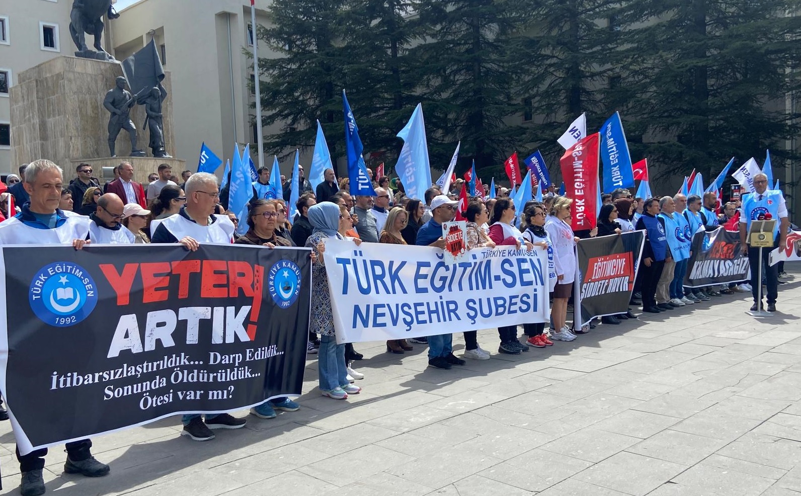 BAŞKAN URGENÇ SERT KONUŞTU: OKULLAR SOS VERİYOR!
